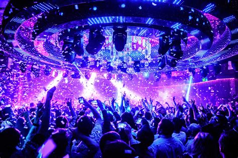 CLUB .